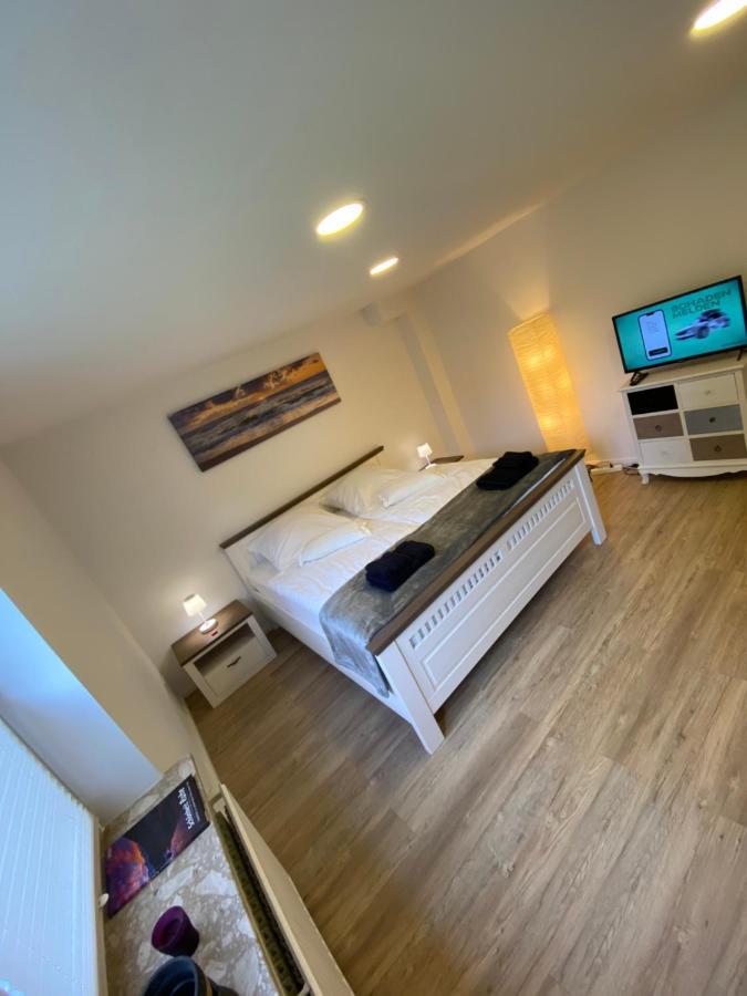 Schoene Wohnung Mit Garten Beim Outletcenter 5 Km Boostedt Exteriör bild